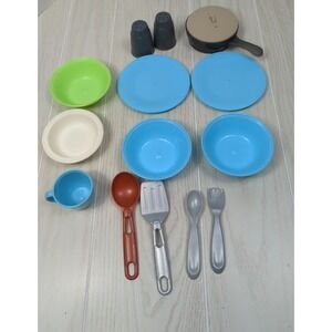 Step 2 play kitchen dishes pan utensils blue plates bowls spatula shakers